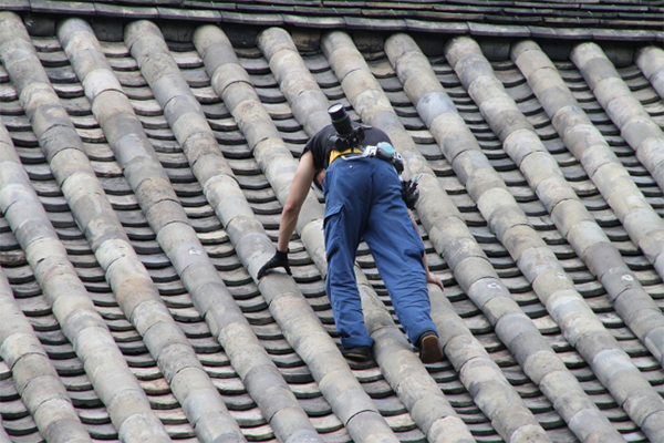 一級施工管理技士が屋根を診断します